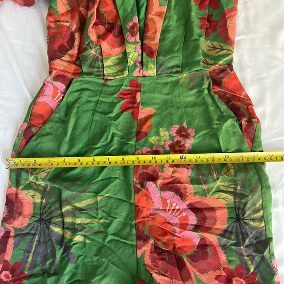 NWOT Farm Rio Floral V Neck Bobikat Jumpsuit S - Picture 13 of 16